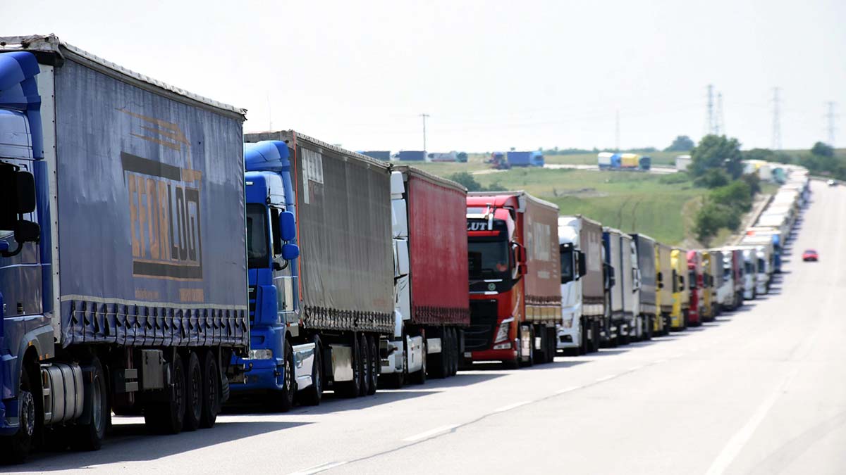 Hamzabeyli Sınır Kapısı'nda TIR kuyruğu
