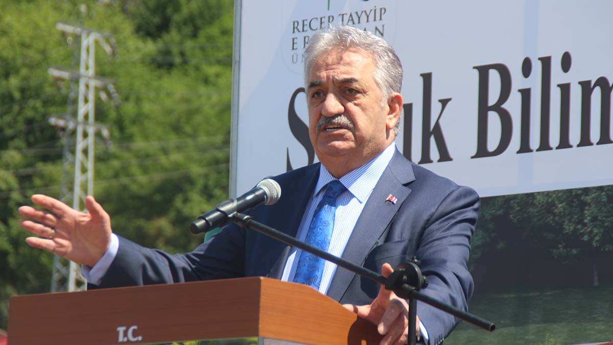 Hayati Yazıcı: Türkiye büyük ve güçlü bir ülke