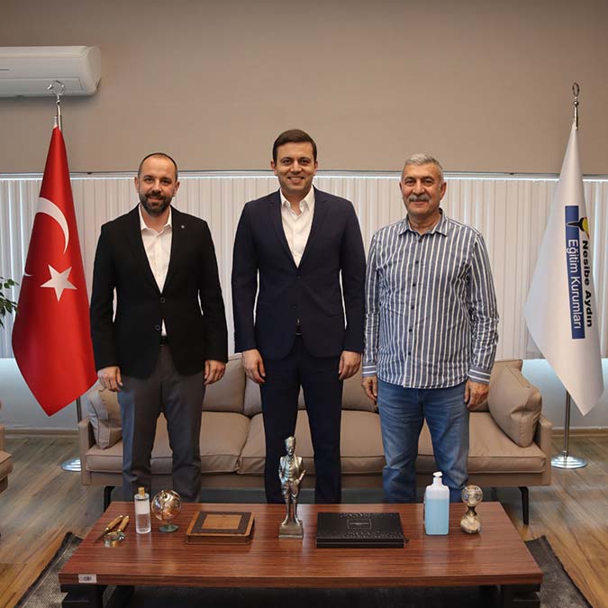 Nesibe Aydın Kadın Basketbol Takımı sözleşme yeniledi