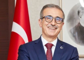 İngiltere bazı Türkiye kısıtlamalarını kaldırdı