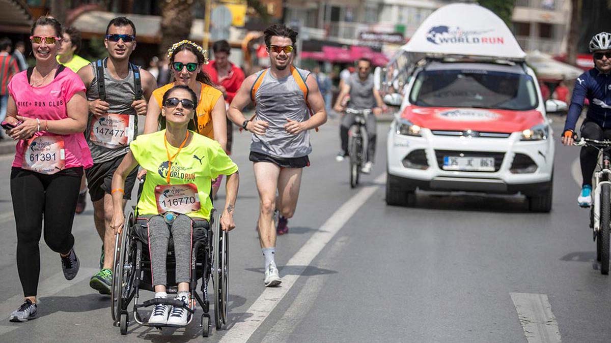 İzmir 'İyilik' için koşuyor