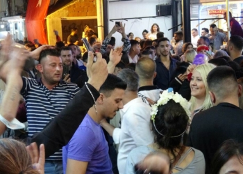 İzmir'de Hıdırellez coşkuyla kutlandı