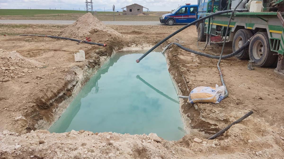 'Kaçak kuyular geleceğimizi kurutuyor'