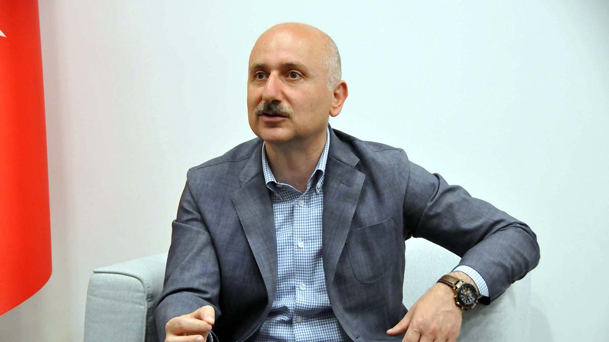 Karaismailoğlu'ndan Atatürk Havalimanı açıklaması