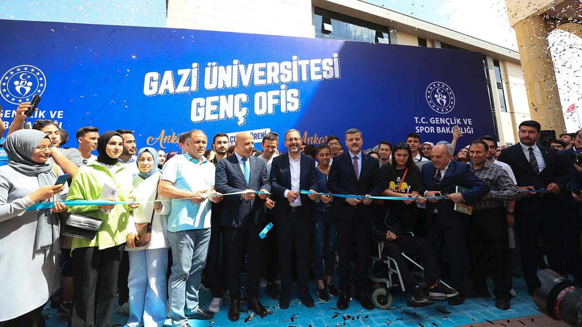 Kasapoğlu, Gazi Üniversitesi Genç Ofis'i açtı