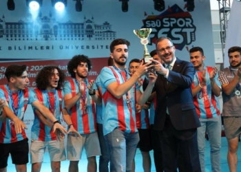 Kasapoğlu: Her alanda gençlerin yanında olduk