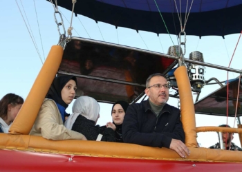 Kasapoğlu, Kapadokya'da balon turuna katıldı