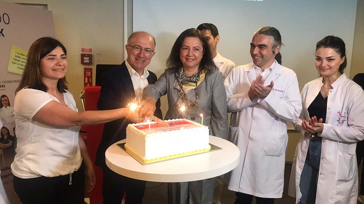 Kemik iliği nakli olanlar doktorlarıyla buluştu