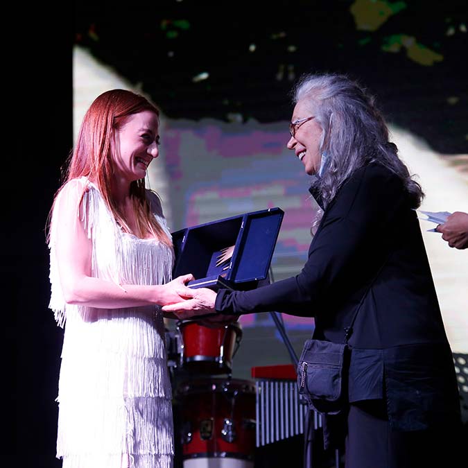 Her yıl Çankaya Belediyesinin desteğiyle sinema tutkunlarına kapılarını açan Uçan Süpürge 25 yaşında. Uçan Süpürge Uluslararası Kadın Filmleri Festivali bu yıl 25’inci kez sinemaseverleri ağırlıyor.