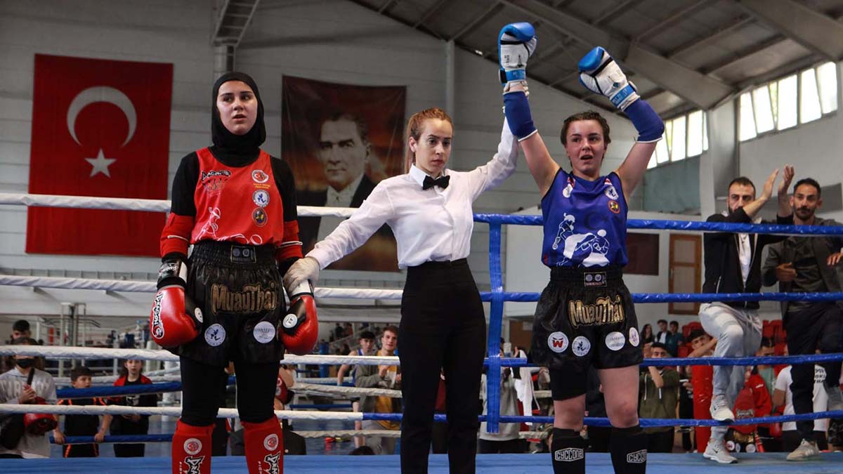 Yenimahalle Belediyesi Muaythai'ye damga vurdu