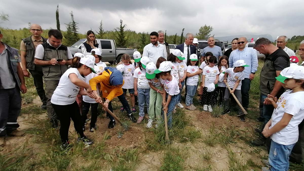 Mersin’de Dünya Arı Günü kutlandı