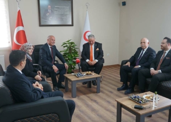 Milli Yol Partisi, siyasi partilerle bayramlaştı