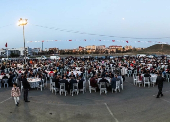 Ramazan'da 80 bin kişi Yenimahalle'de iftar yaptı