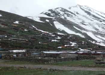 Rize'de yaylalara mayısta kar yağdı