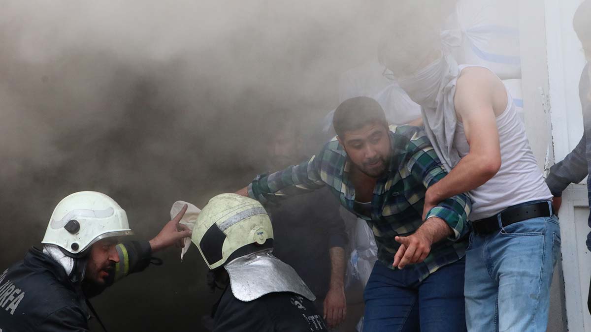 Şanlıurfa'da iplik fabrikasında yangın