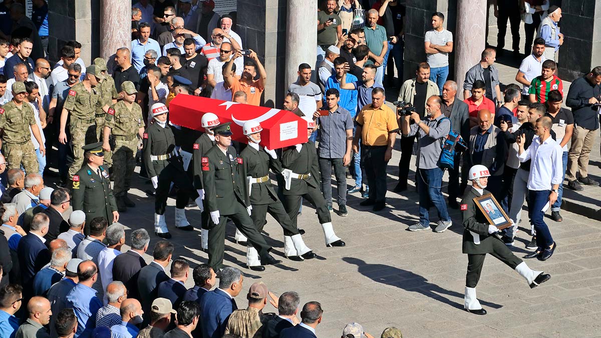 Şehit Muhammed Serttaş son yolculuğuna uğurlandı