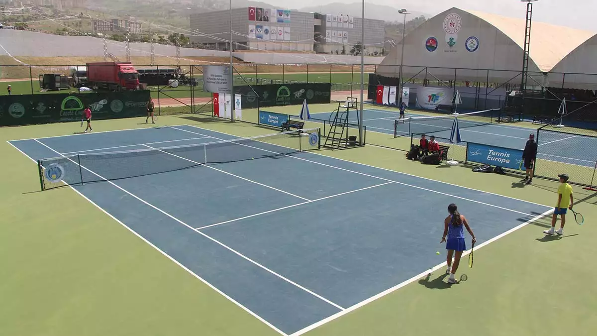 Şırnak'ta cudi cup tenis turnuvası başladı