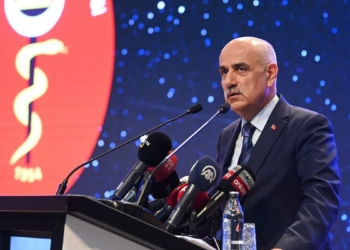 Sokak hayvanları konusu gündemde tutulmalı