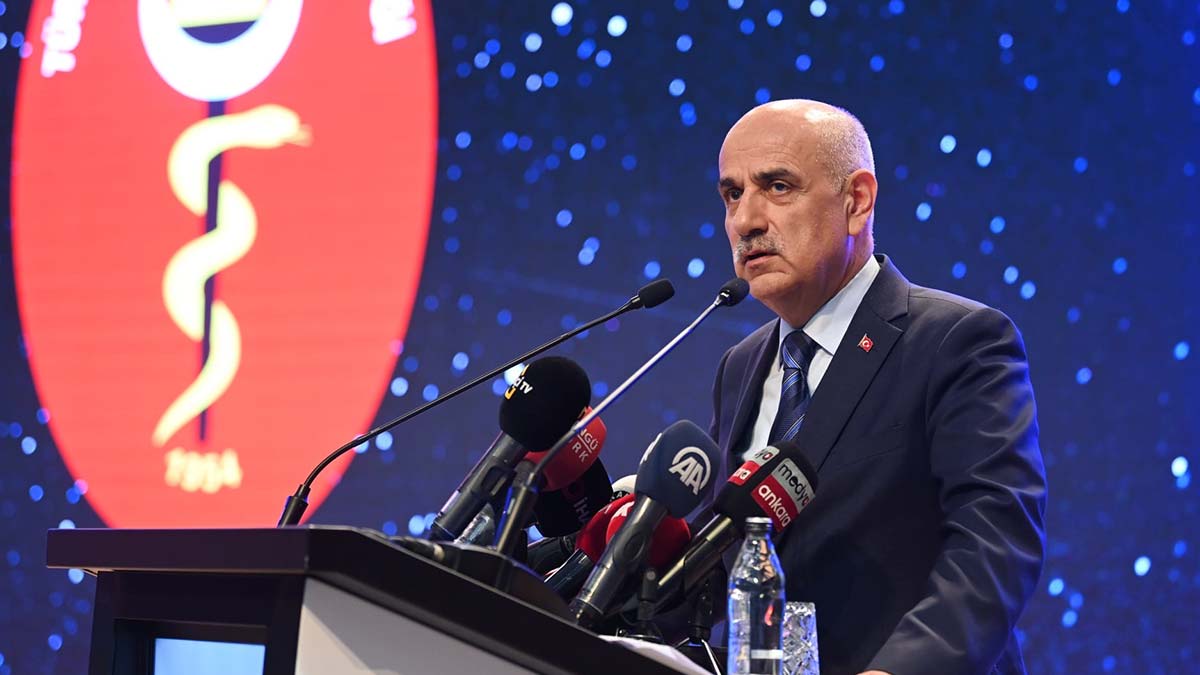 Sokak hayvanları konusu gündemde tutulmalı