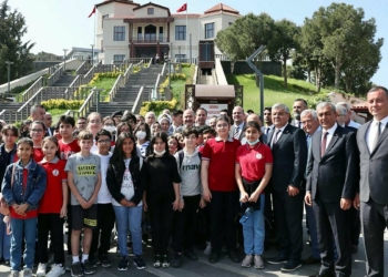 Soylu, Demokrasi Tarihi Forumu'na katıldı