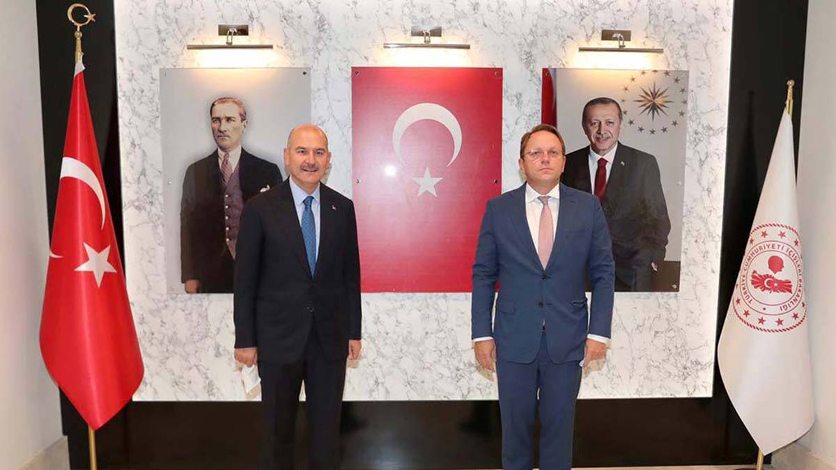 Soylu, Hollanda Adalet Bakanı ile görüştü