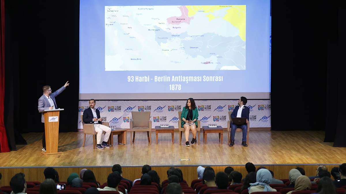Sultangazi'de Genç Diplomasi Sempozyumu