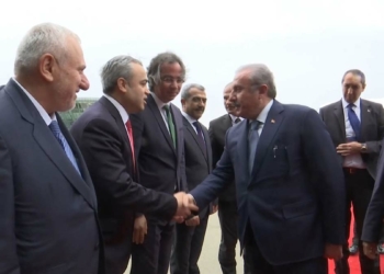 TBMM Başkanı Şentop Bakü'ye geldi