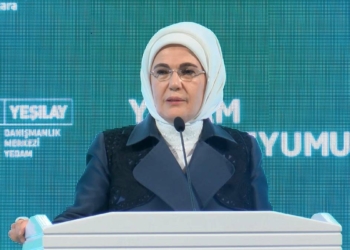 Teknolojiyle köle efendi ilişkisi kuruyoruz