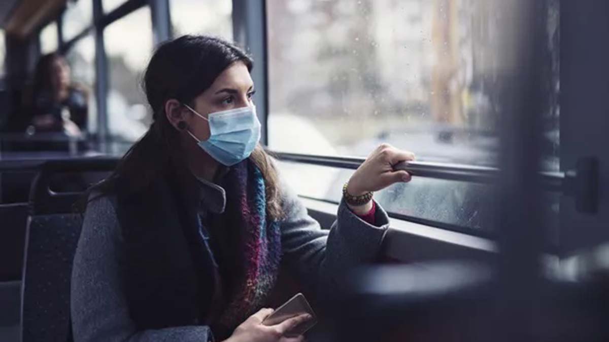 Toplu taşımada maske zorunluluğu kalktı