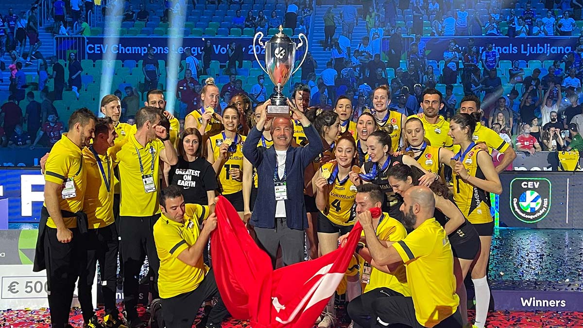 Türk kadın voleybolu dünyada ses getiriyor