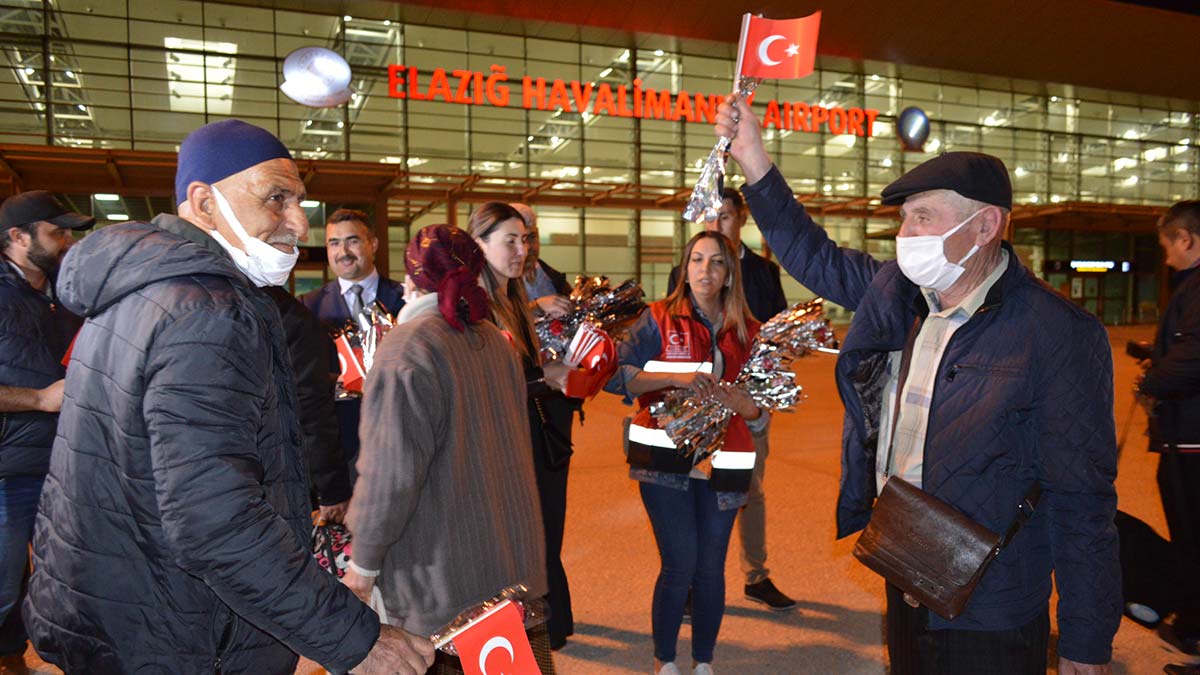 Ukrayna'dan gelen Ahıska Türkleri Elazığ'da