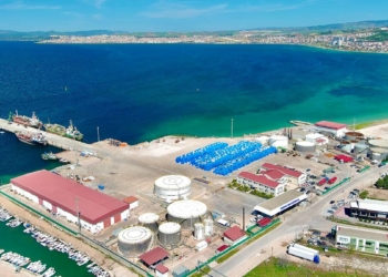 Ukrayna'ya götürülemeyen gübreler limanda kaldı