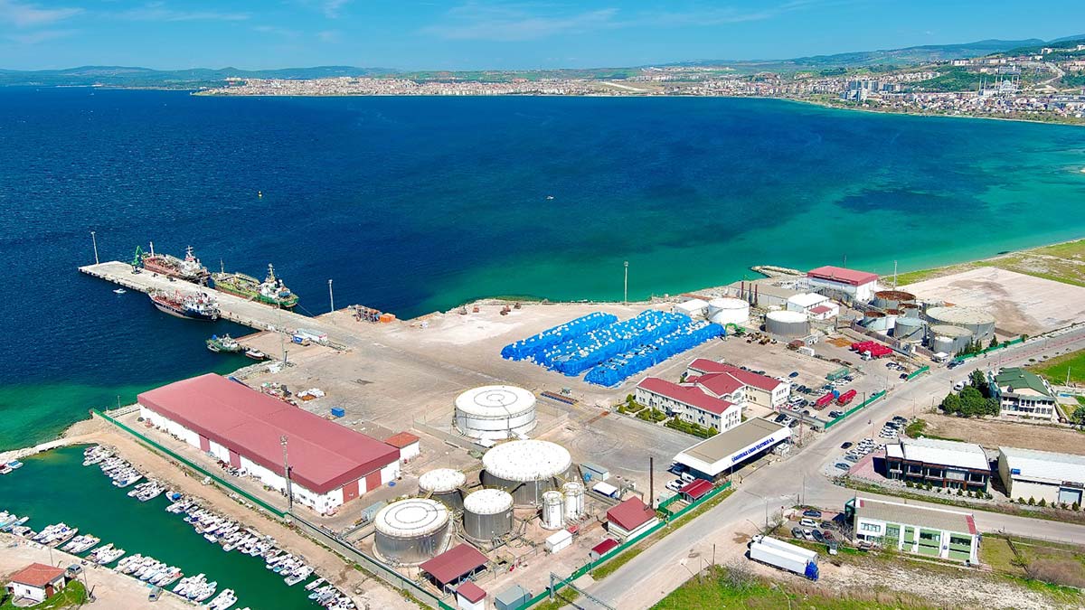 Ukrayna'ya götürülemeyen gübreler limanda kaldı