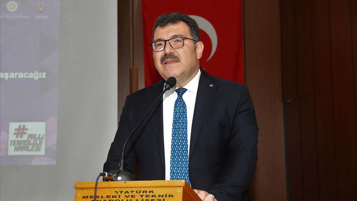 'Uzaya hakim olmak, dünyaya hakim olmaktır'