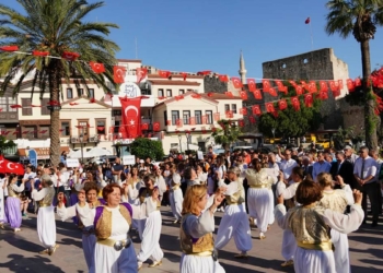 Yarımada Spor Oyunları Çeşme'de başladı