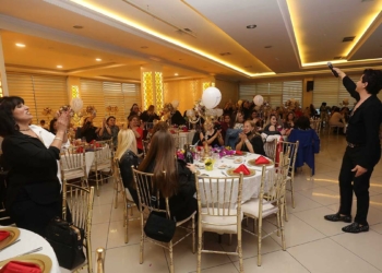 Yenimahalle'de 'Anneler Günü' etkinliği