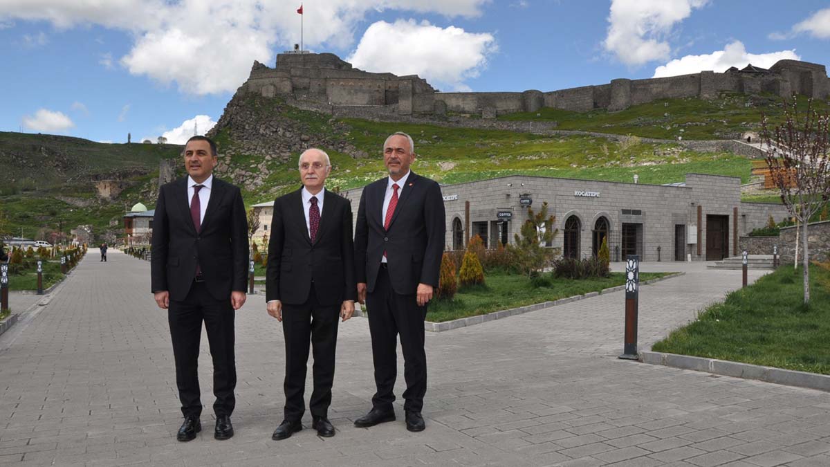 Yerel yönetim hizmetimiz ivme kazandı