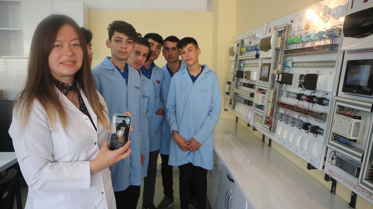 Akıllı Ev Sistemleri Laboratuvarı eleman yetiştirecek