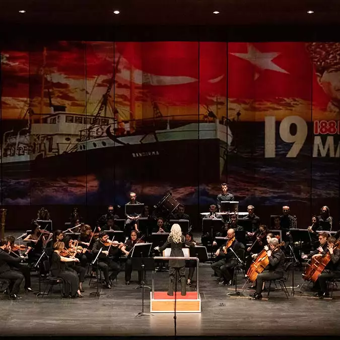 Atatürk kültür merkezi'nde gençlik konseri verildi