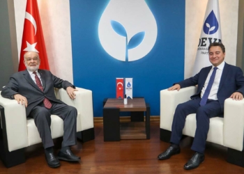 Temel Karamollaoğlu ve Ali Babacan bir araya geldi