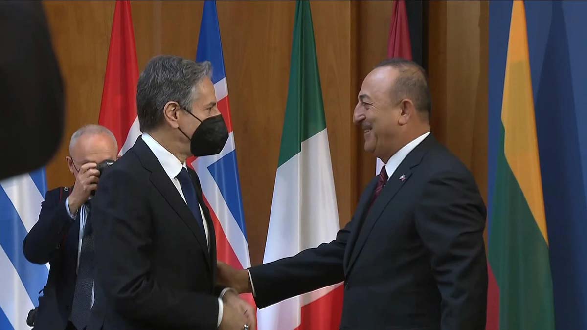 NATO Dışişleri Bakanları Gayrıresmi Toplantısı devam ediyor