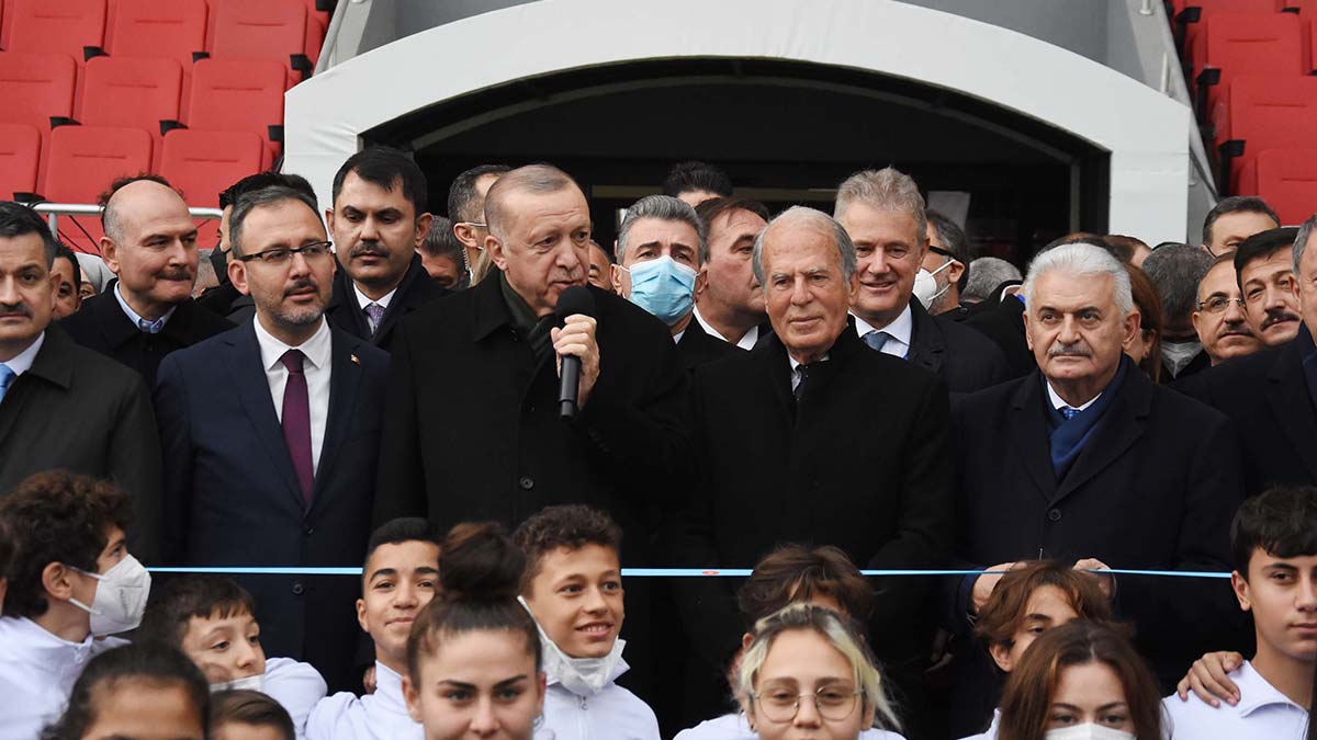 Altay'ın yeni başkanı Mustafa Denizli