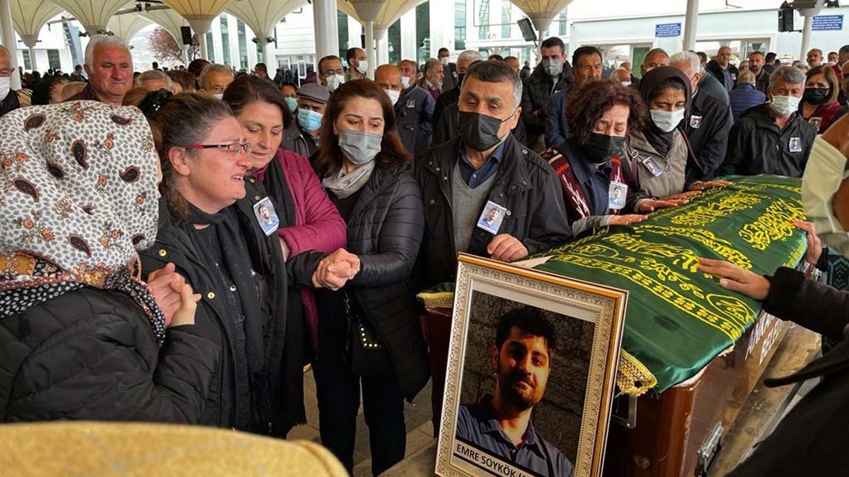 Emre'nin intihar ettiğine inanmıyoruz