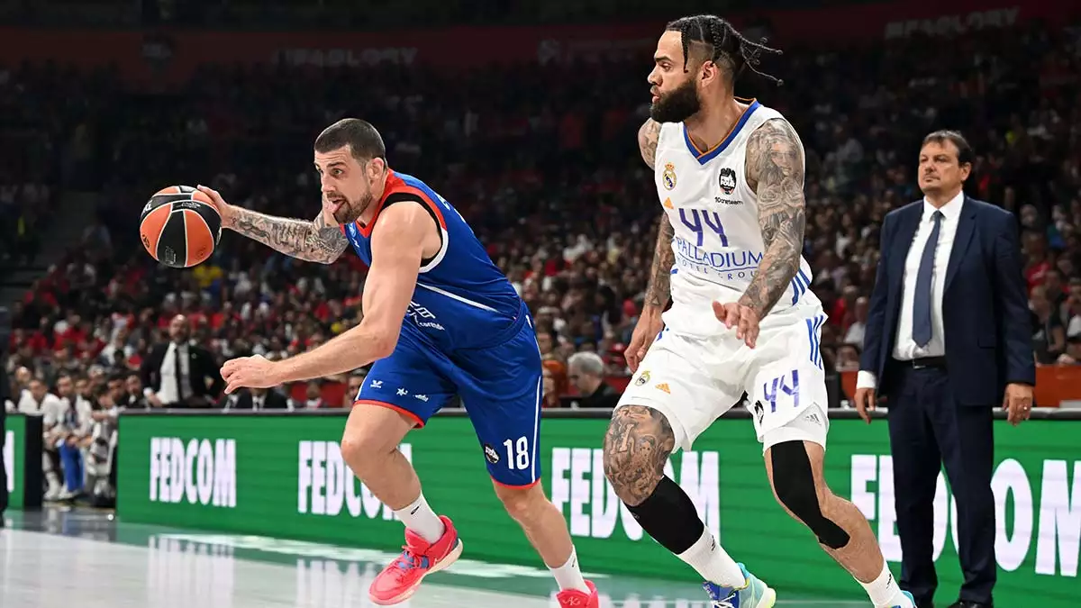 Turkish airlines euroleague final four’da, final karşılaşmasında real madrid'i 58-57 mağlup eden anadolu efes euroleague şampiyonu oldu.