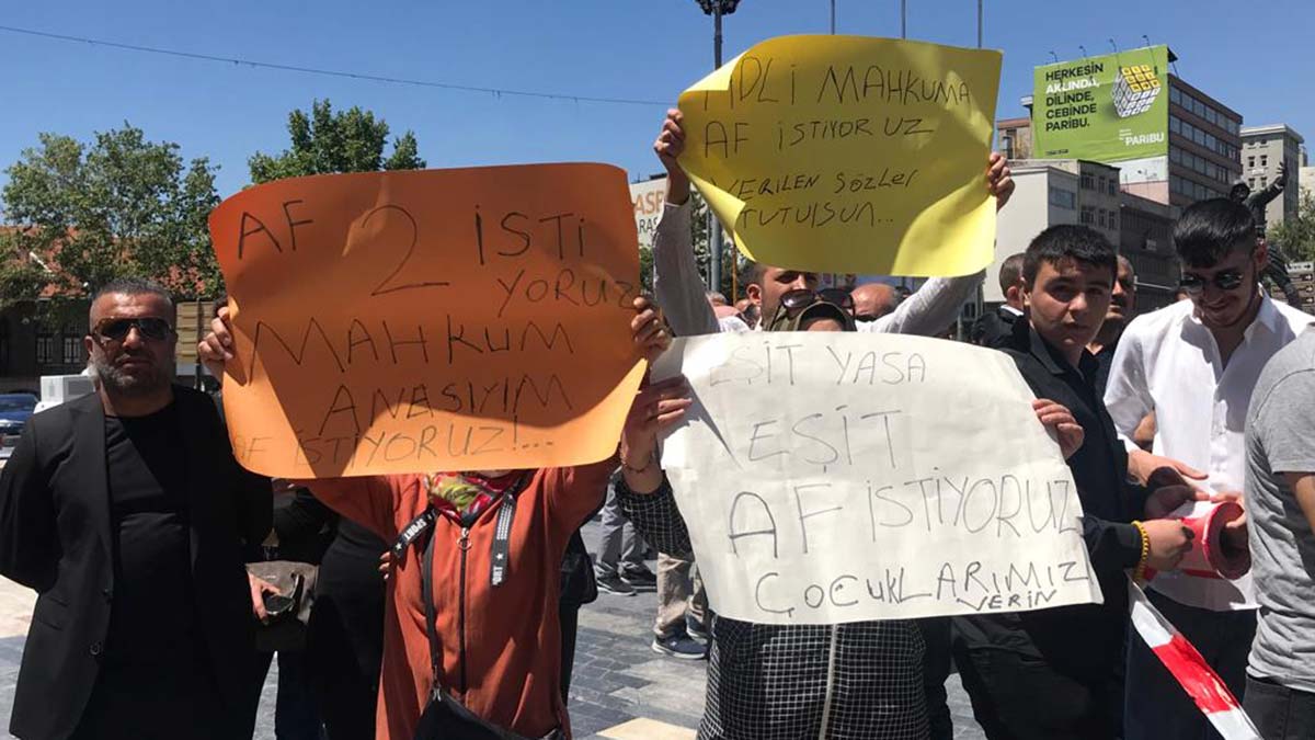 Mahkum yakınları genel af istedi