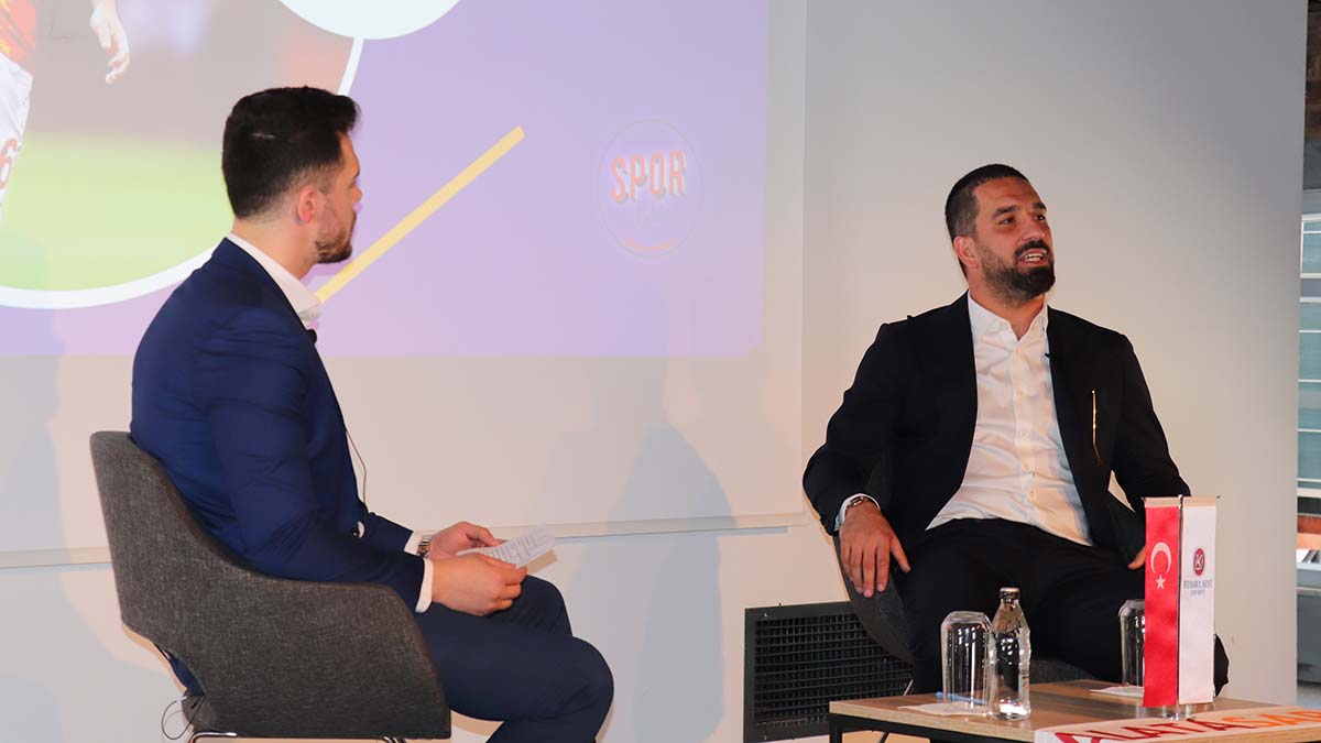 İstanbul Kent Üniversitesi İşletme Bölümü bünyesinde yapılan ‘Marka Araştırma ve Değerlendirmeleri’ sonucunda Arda Turan 2022'nin en sevilen futbolcusu seçildi.