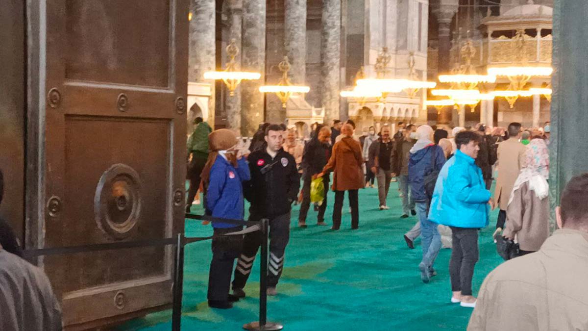 Pardon, ne olmuş imparator kapısına?