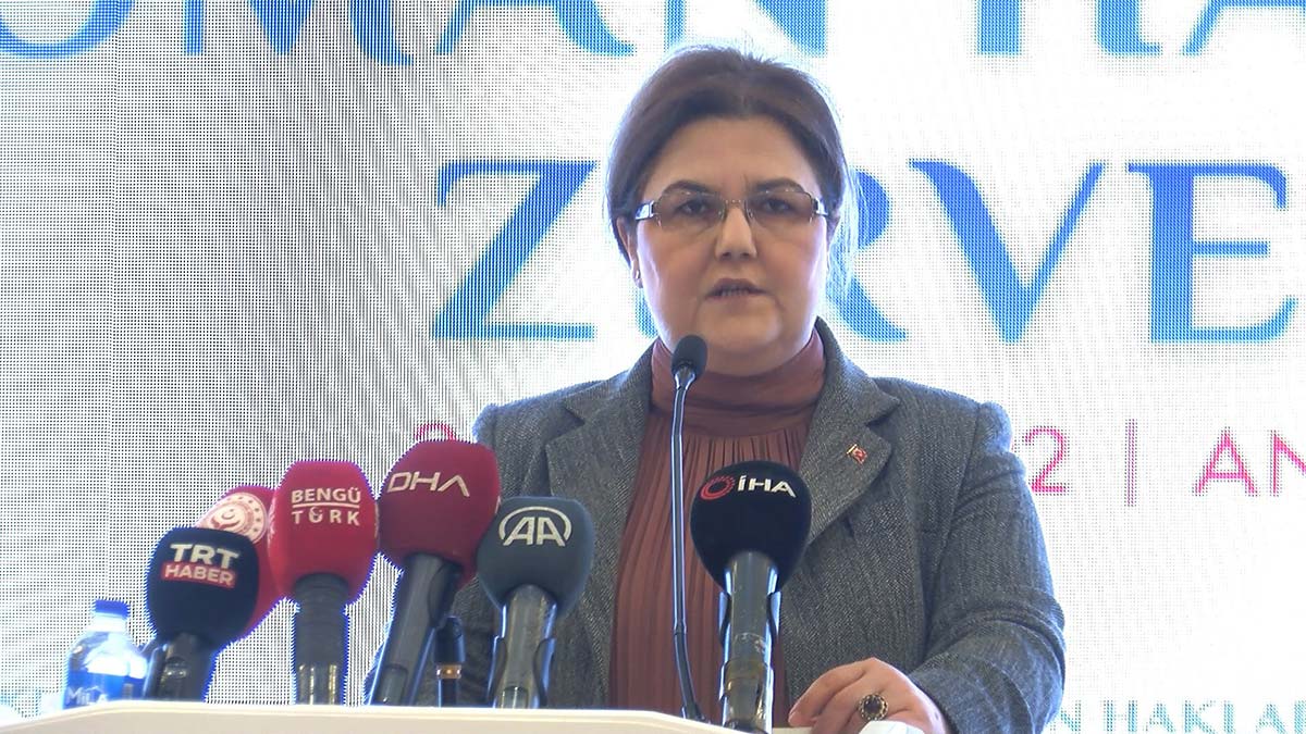 Bakan Yanık, Roman Hakları Zirvesi'ne katıldı