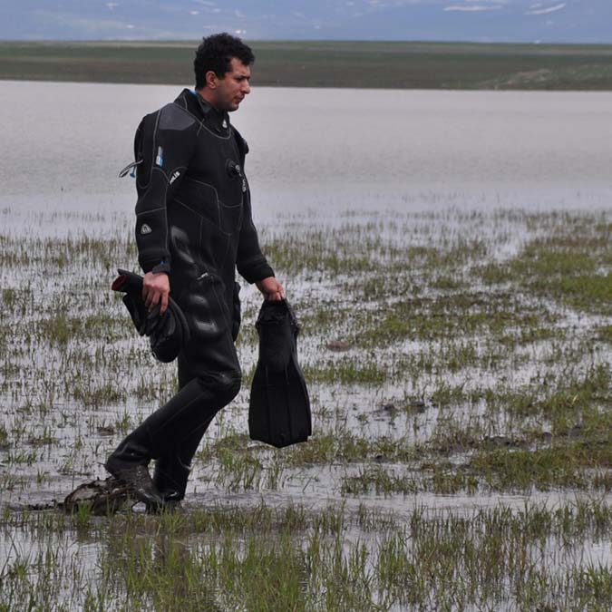 Balık adamlar Tarık'ı arıyor