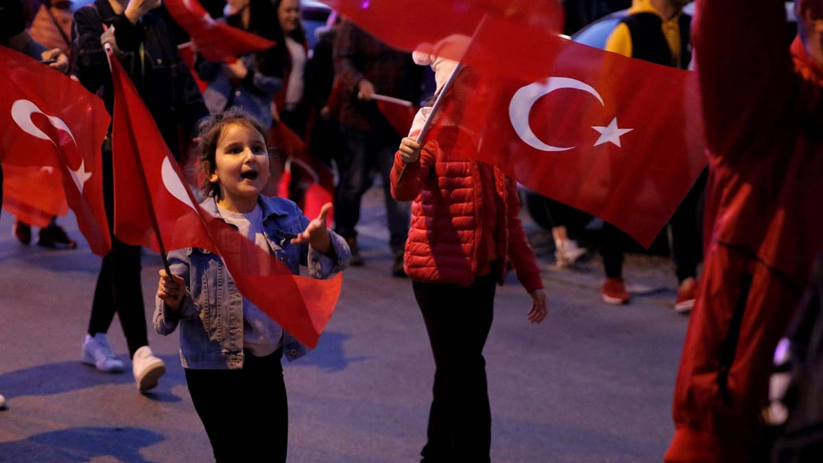 Başakşehir'de 19 Mayıs kutlandı